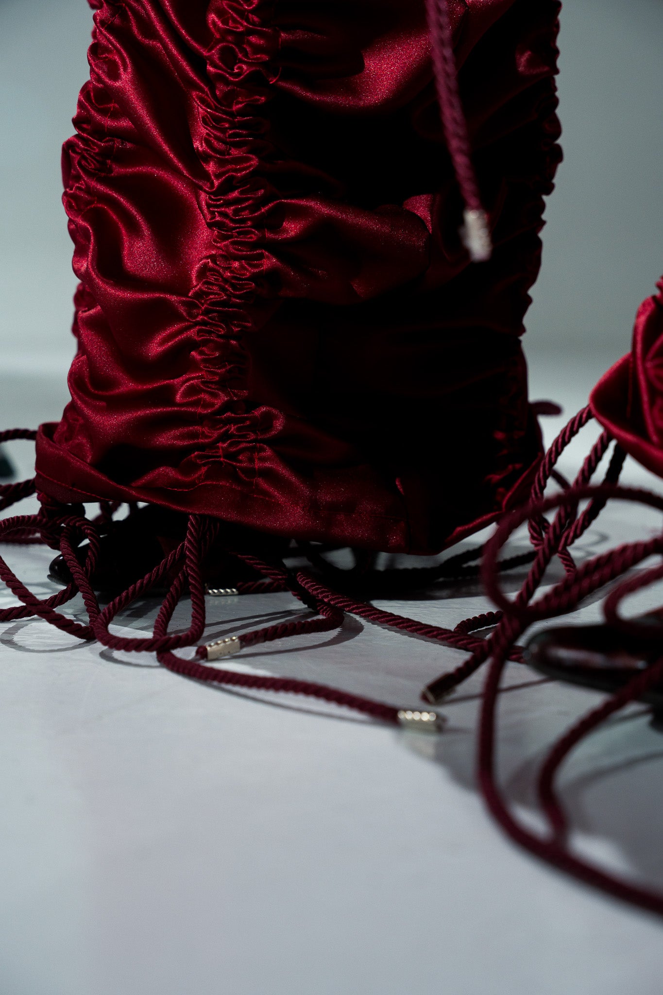 WINE RUCHED PANTS