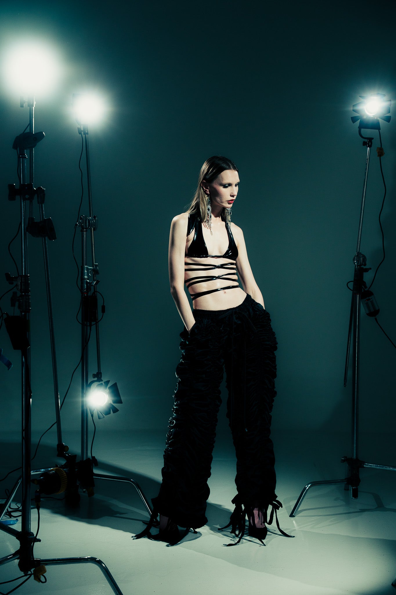 RUCHED TROUSER — BLACK
